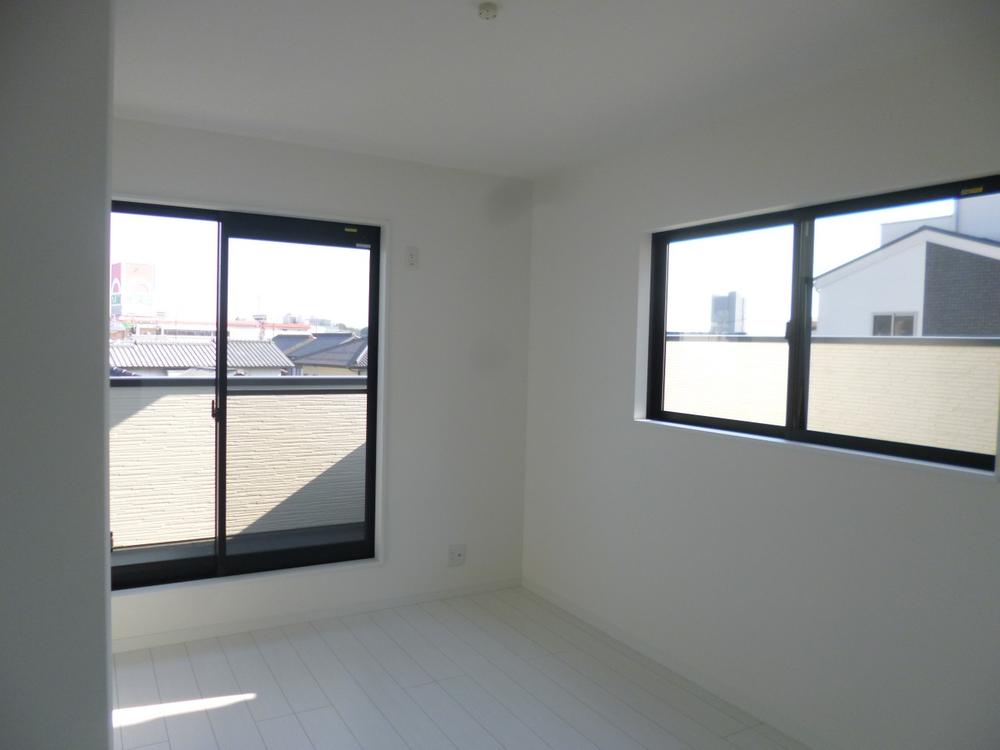 Non-living room. (October 2013) Shooting