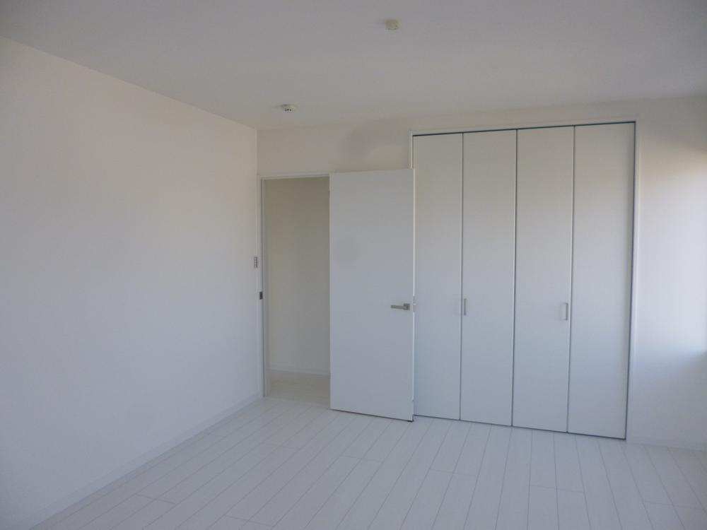 Non-living room. (October 2013) Shooting