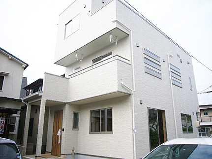 Local appearance photo. Local (10 May 2013) Shooting