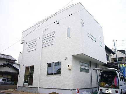 Local appearance photo. Local (10 May 2013) Shooting