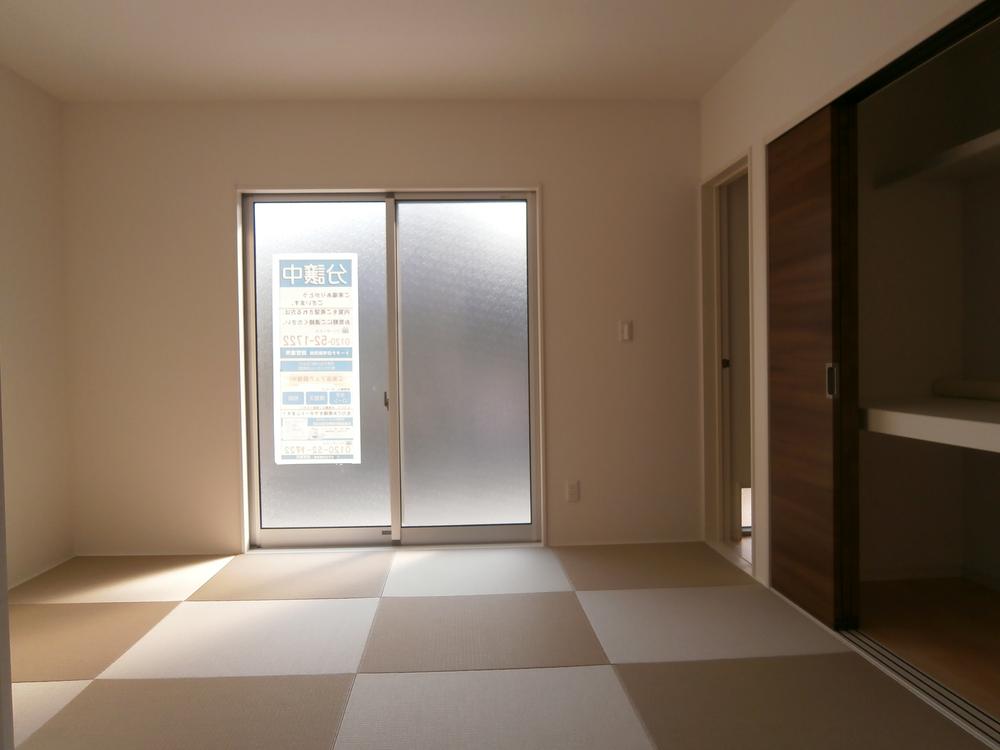 Non-living room. Indoor (April 2013) Shooting