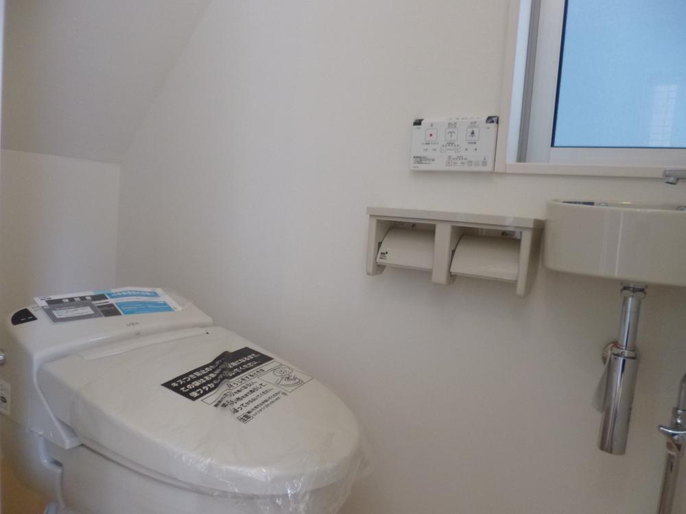 Toilet. (September 2013) Shooting