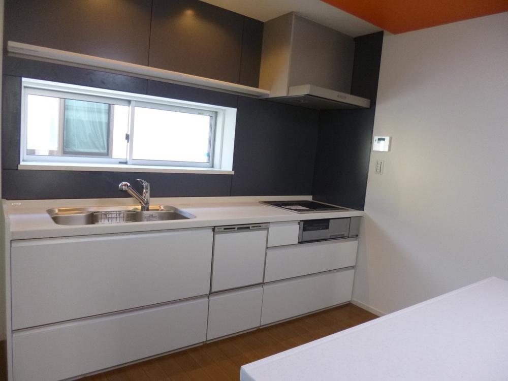 Kitchen. (September 2013) Shooting