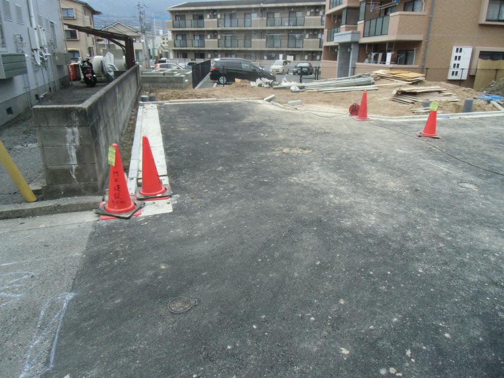 Local photos, including front road. Local (12 May 2013) Shooting