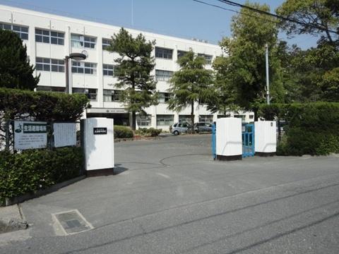 Junior high school. Itsukaichi 991m until junior high school