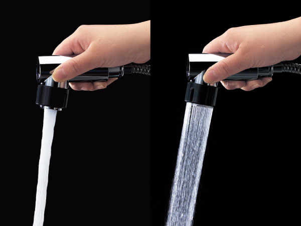 Bathing-wash room.  [Lift-type single-lever shower mixing faucet] You can adjust the water spouting volume in one lever. Convenient for shampoo in the lift formula. Spouting is a two-stage switching of water conditioner and shower.