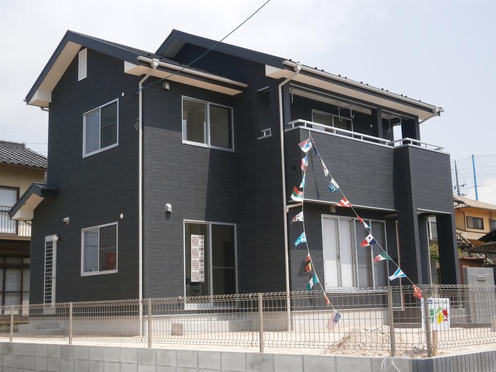 Local appearance photo. Local (April 2013) Shooting