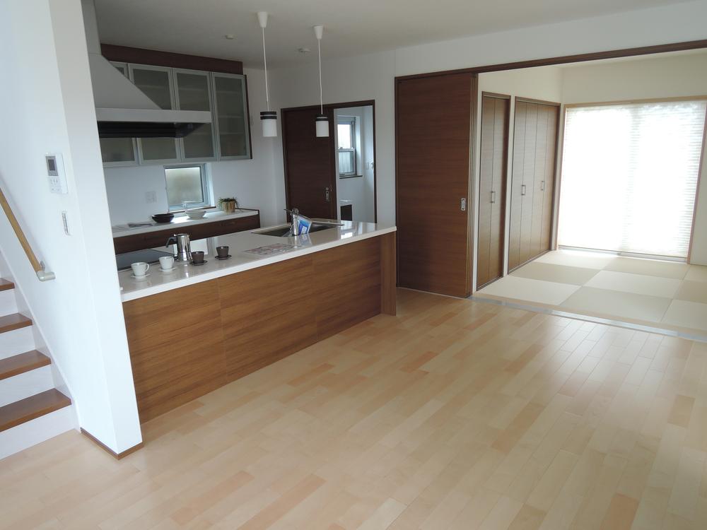 Living. Indoor (11 May 2013) Shooting