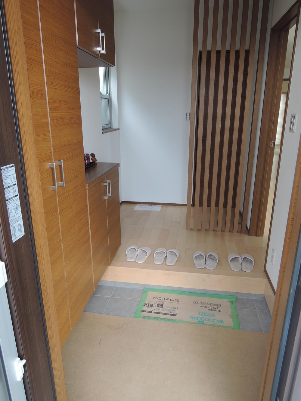 Entrance. Local (11 May 2013) Shooting