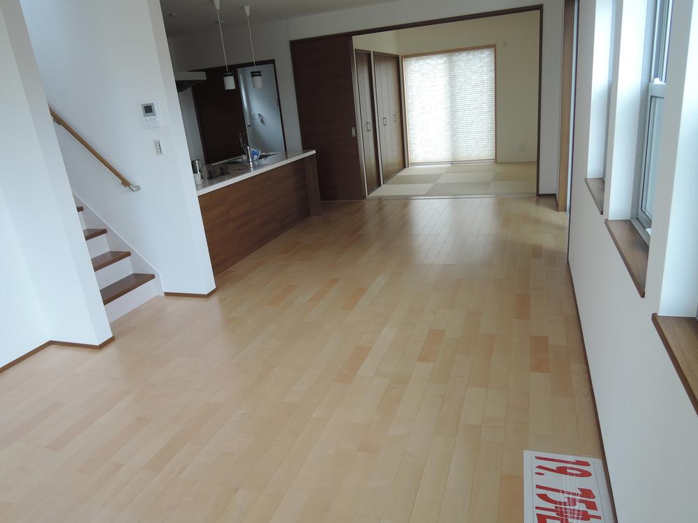 Living. Indoor (11 May 2013) Shooting