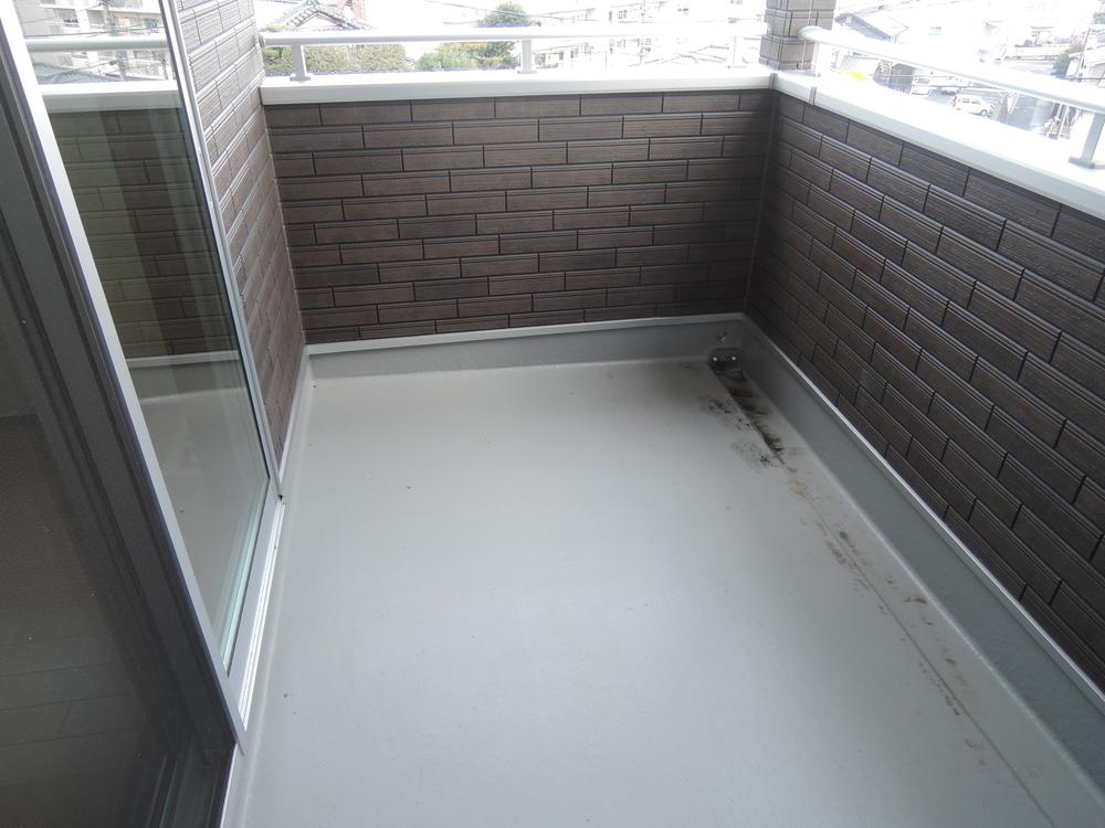 Balcony. Local (11 May 2013) Shooting