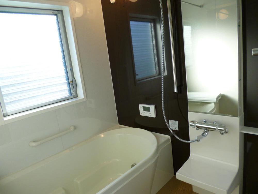 Bathroom. (October 2012) Shooting