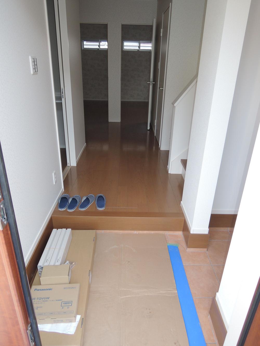 Entrance. Local (11 May 2013) Shooting