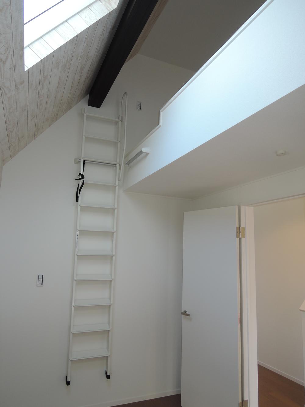 Non-living room. Indoor (11 May 2013) Shooting