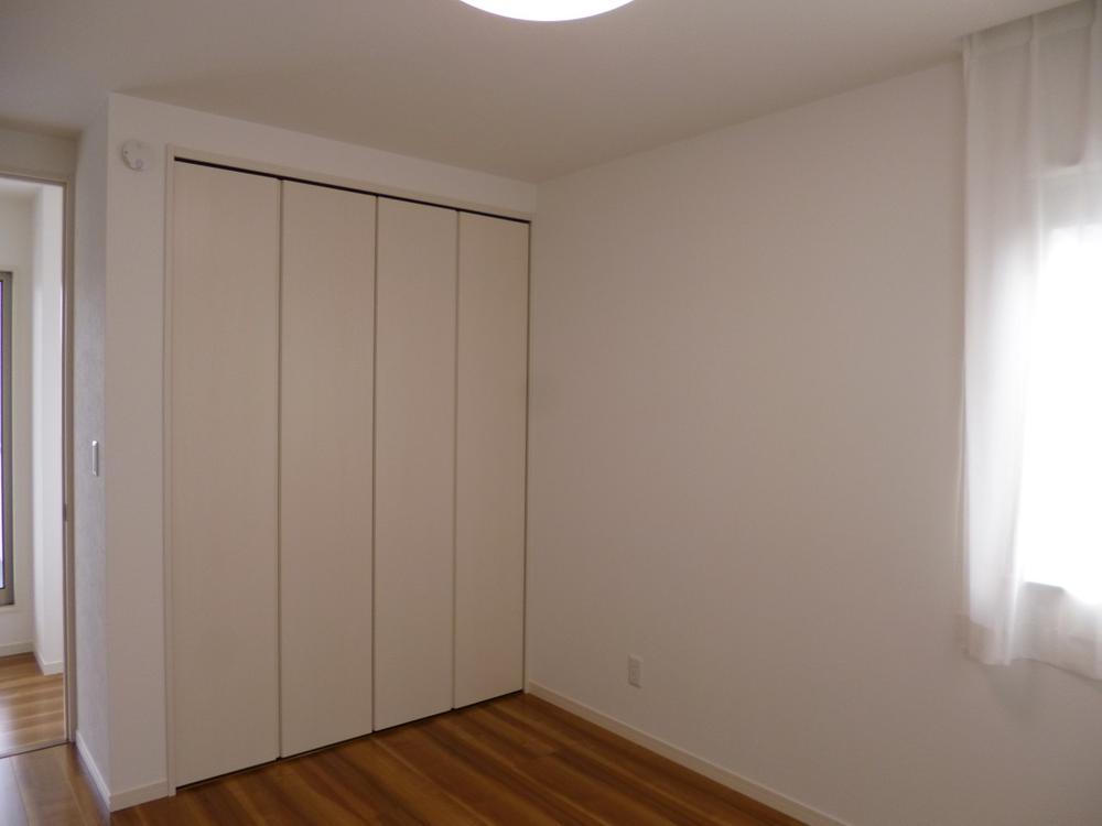 Non-living room. (December 2013) Shooting