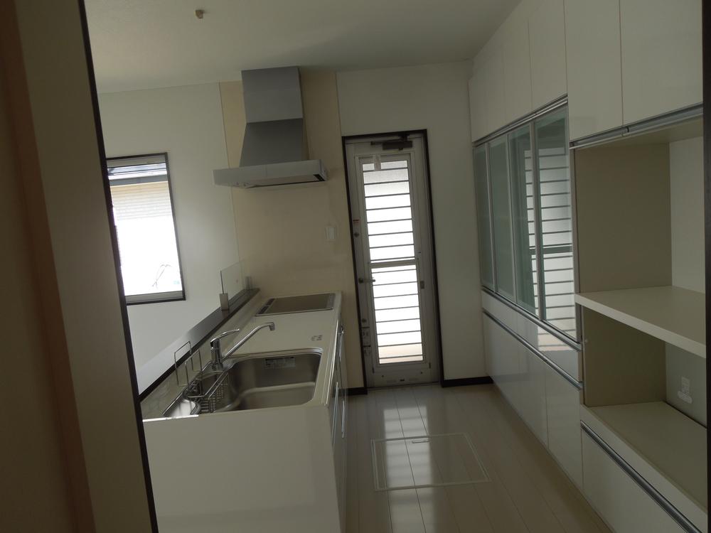 Kitchen. Local (March 2013) Shooting