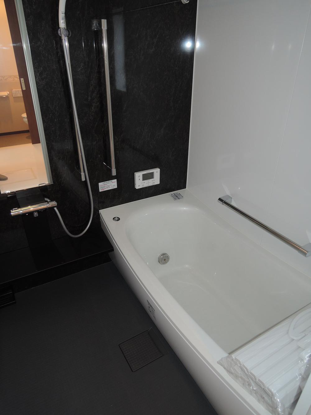 Bathroom. Local (12 May 2013) Shooting