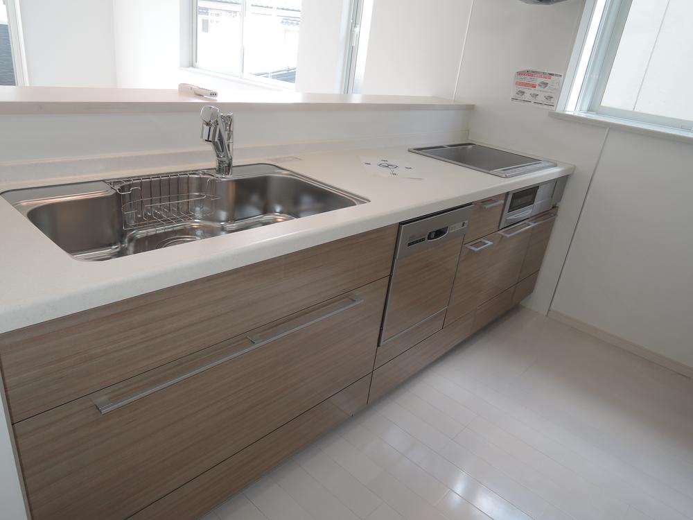 Kitchen. Local (12 May 2013) Shooting