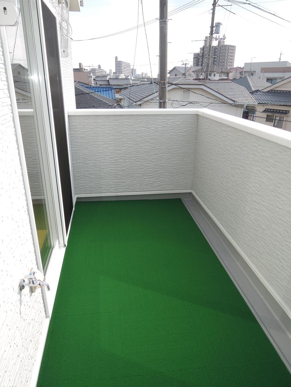 Balcony. Local (12 May 2013) Shooting