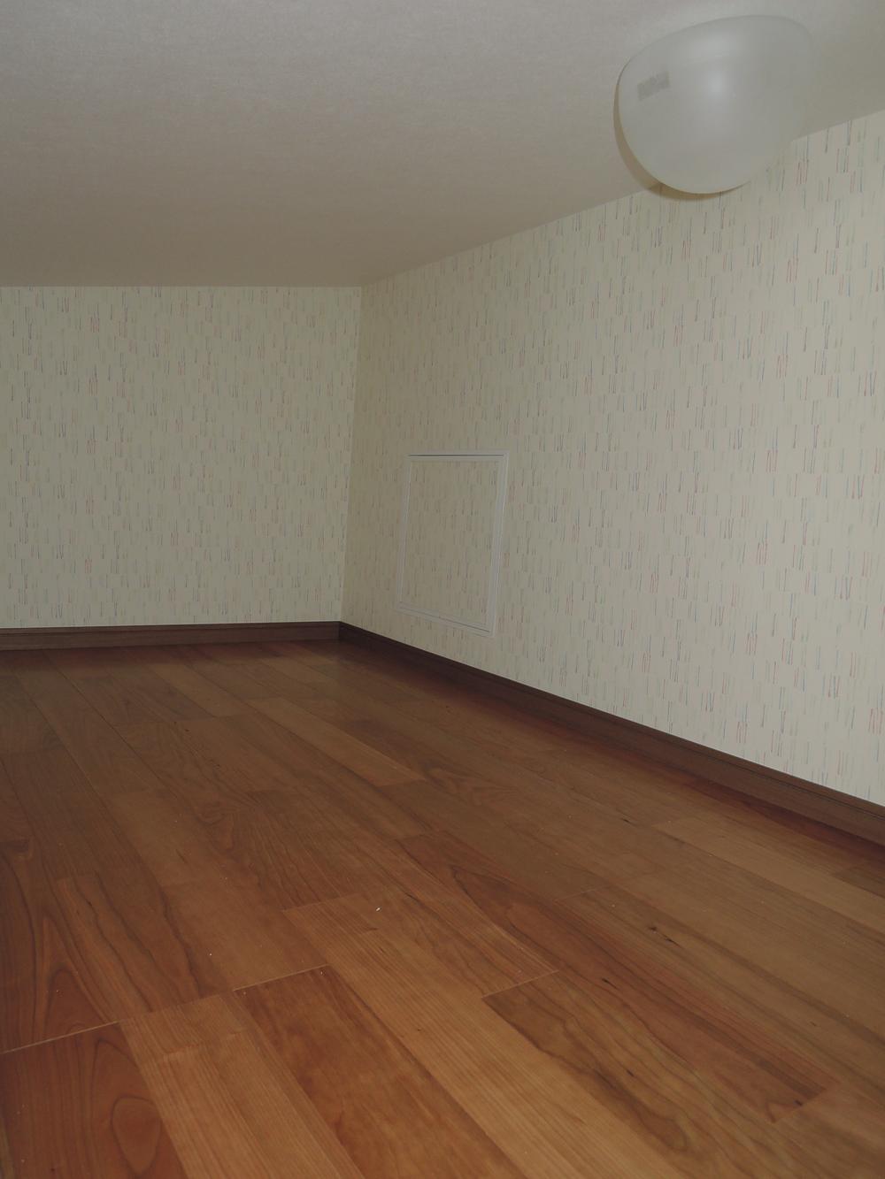 Non-living room. Local (12 May 2013) Shooting