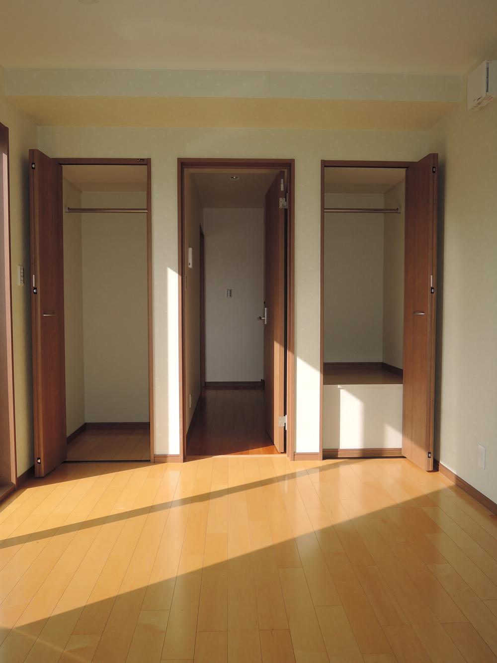 Non-living room. Local (12 May 2013) Shooting