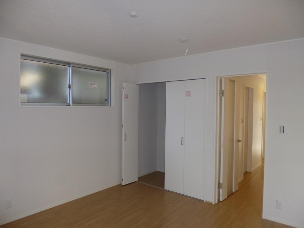 Non-living room. (September 2013) Shooting