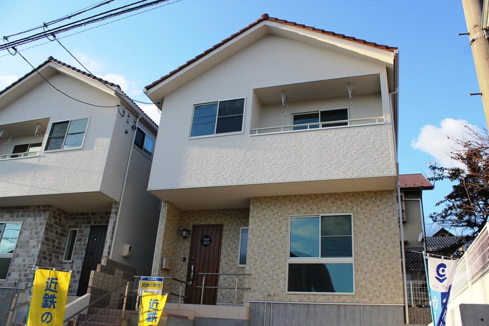 Local appearance photo. Local (12 May 2013) Shooting