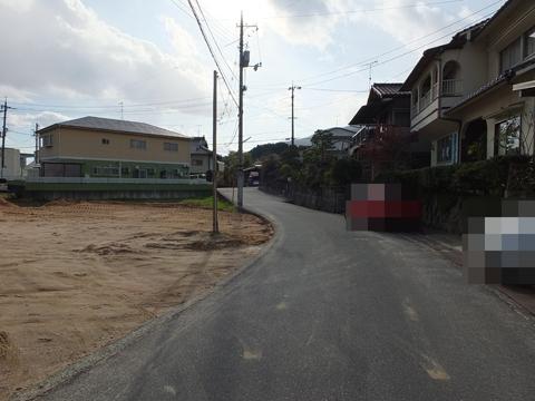 Local photos, including front road. November 28, shooting