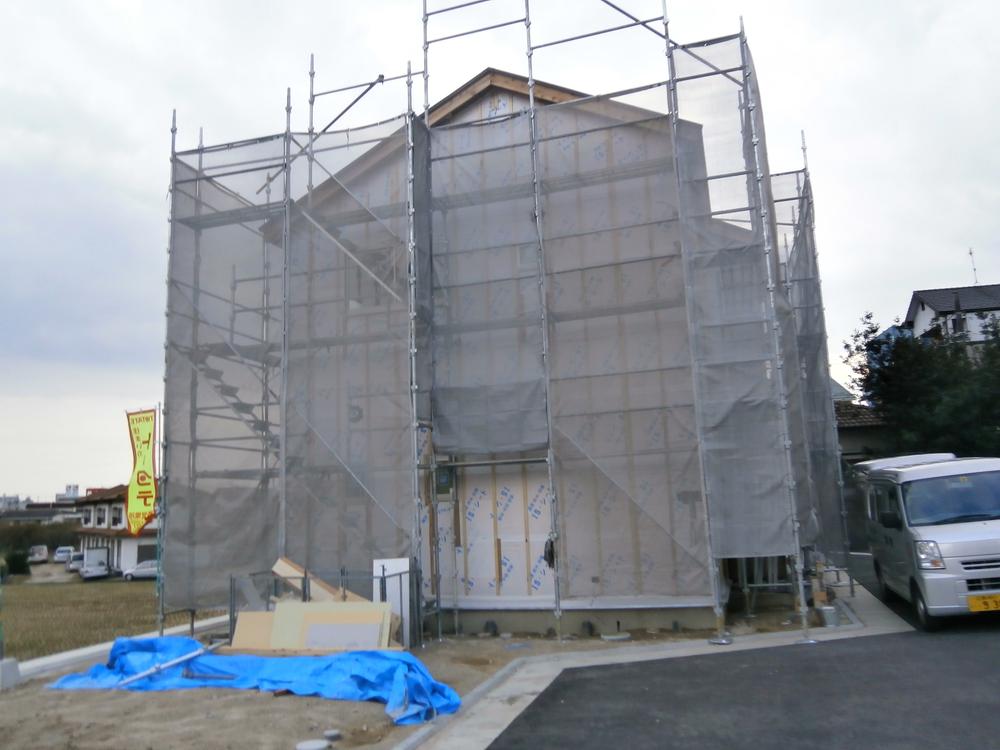 Local appearance photo. Local (11 May 2013) Shooting