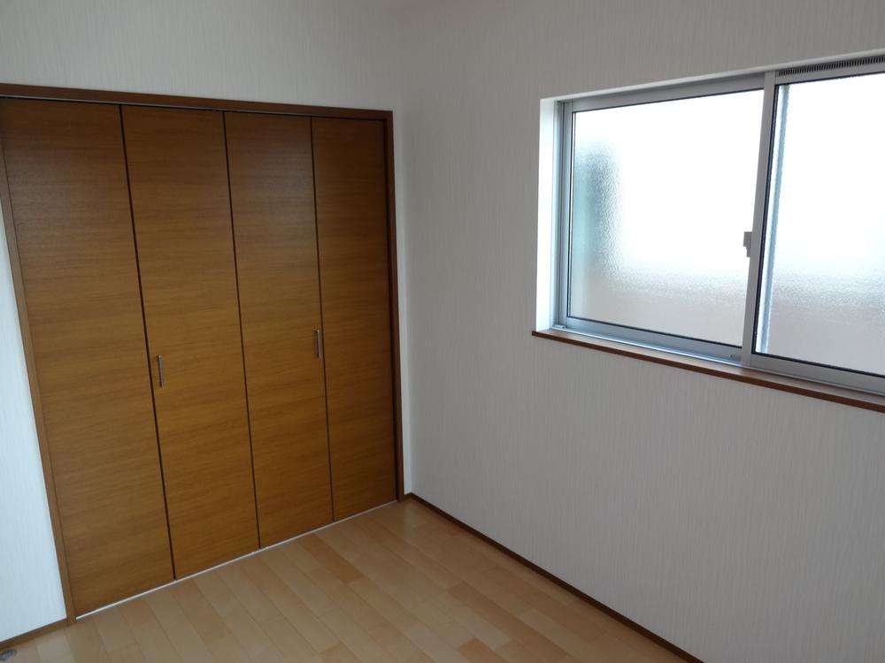 Non-living room. Indoor (10 May 2013) Shooting