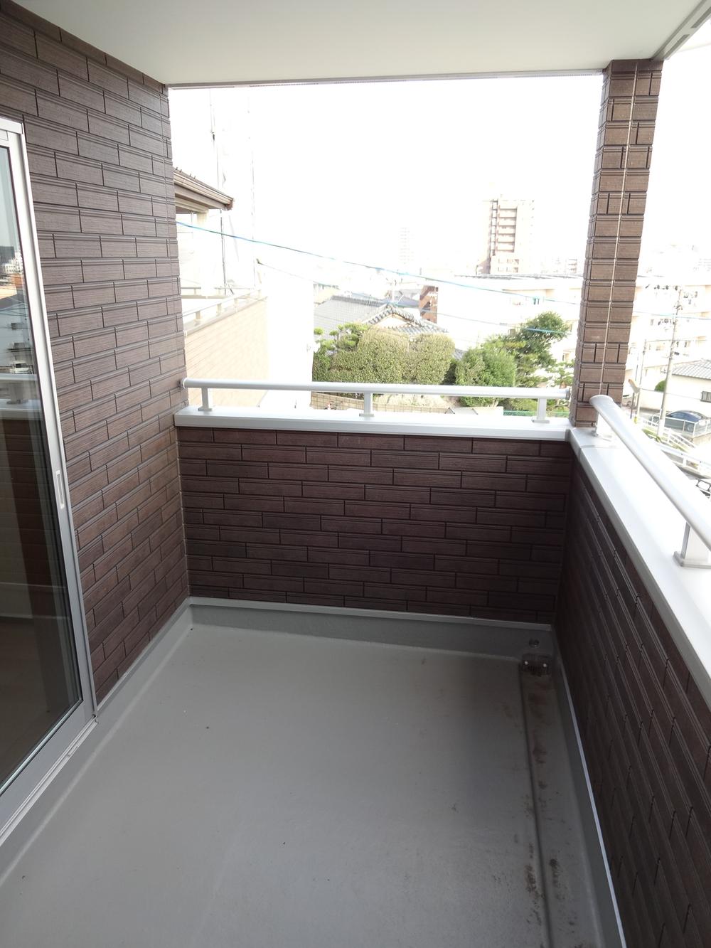 Balcony. Local (10 May 2013) Shooting