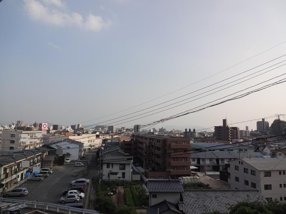 View photos from the dwelling unit. View from the site (October 2013) Shooting