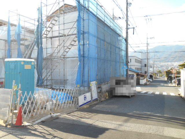 Local appearance photo. Local (12 May 2013) Shooting