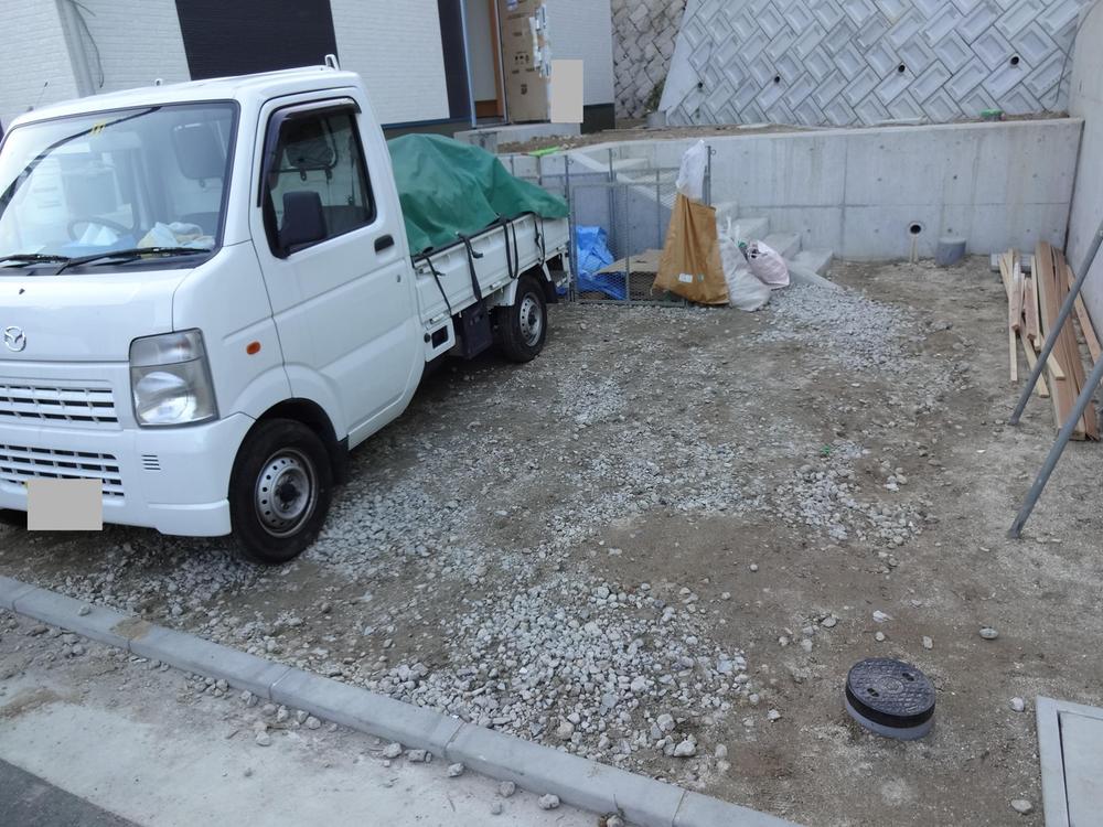 Parking lot. Local (11 May 2013) Shooting