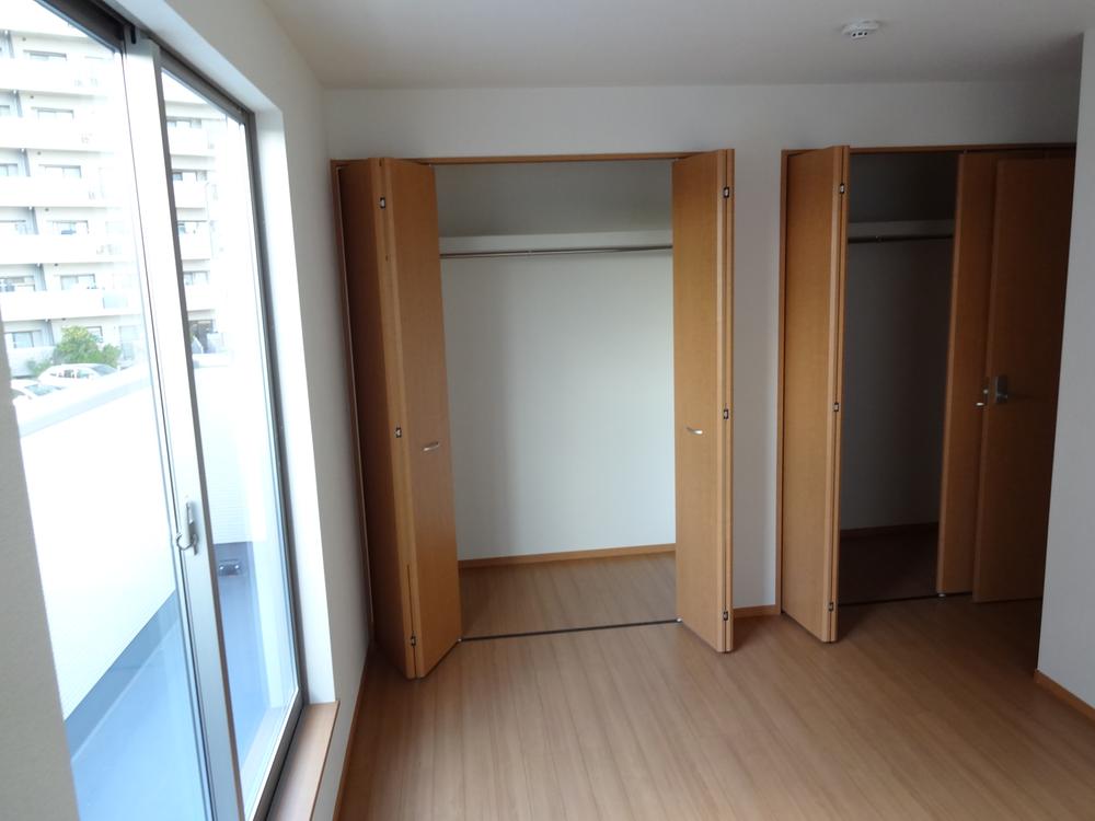 Non-living room. Indoor (11 May 2013) Shooting