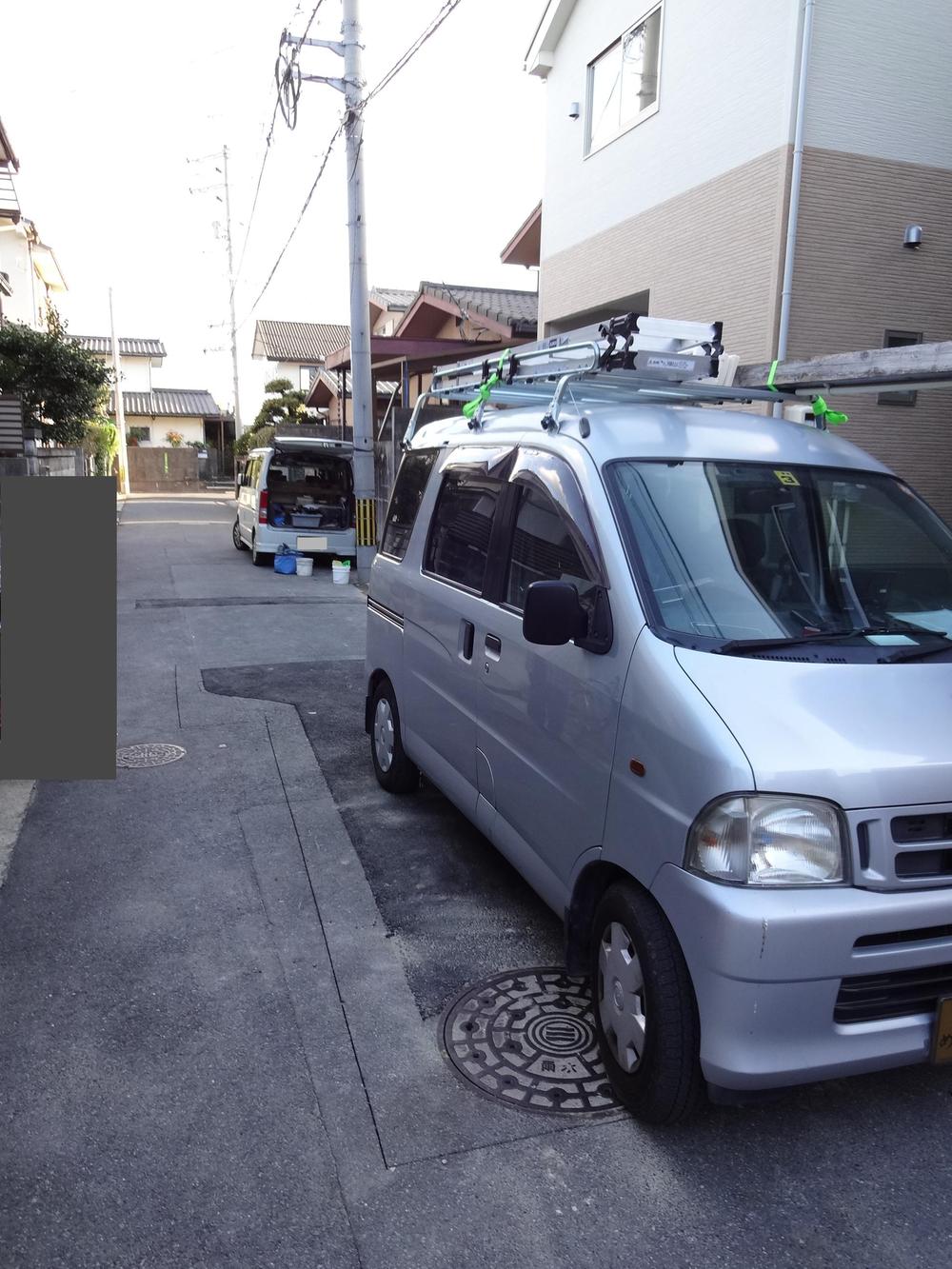 Local photos, including front road. Local (11 May 2013) Shooting