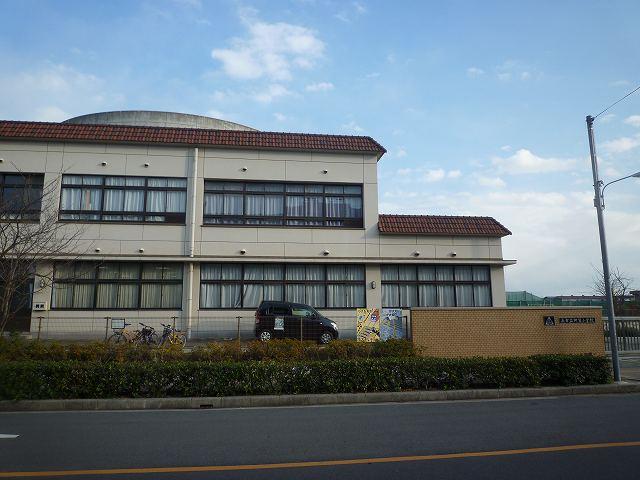 Primary school. Aga until the elementary school 1500m