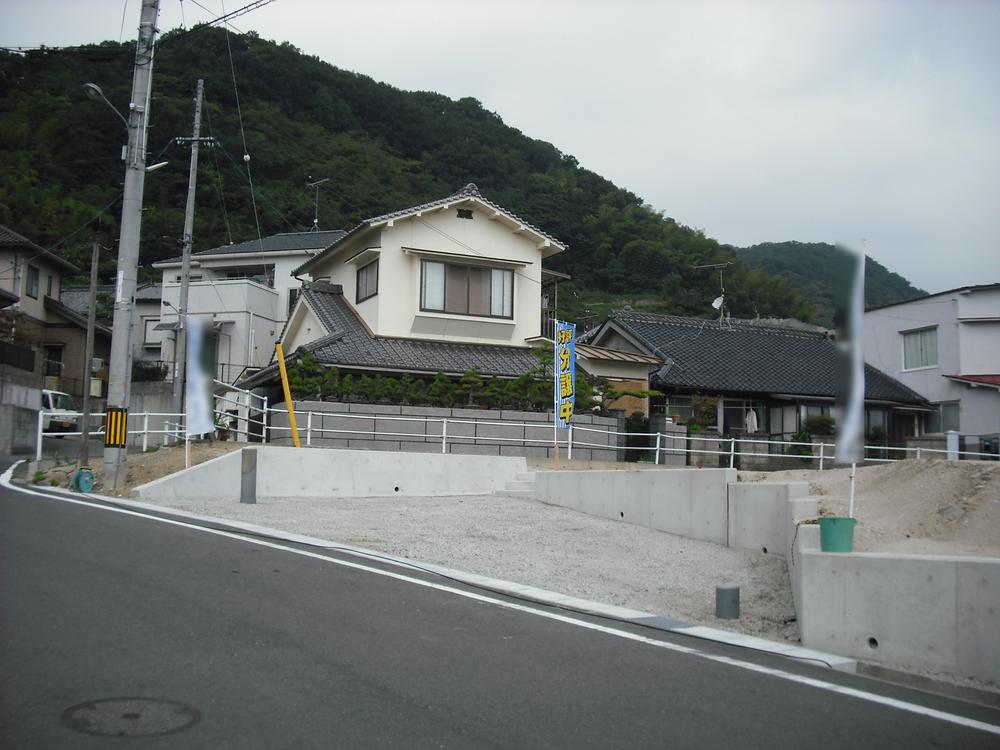 Local photos, including front road. Local (September 2013) Shooting