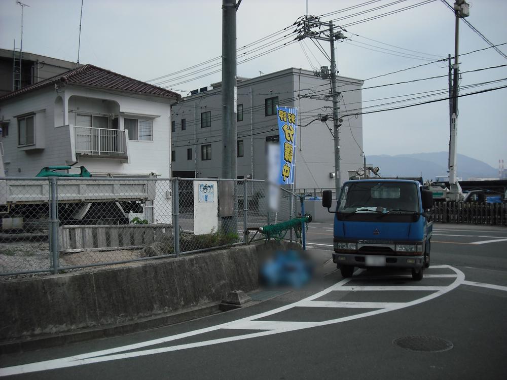 Local photos, including front road. Local (September 2013) Shooting