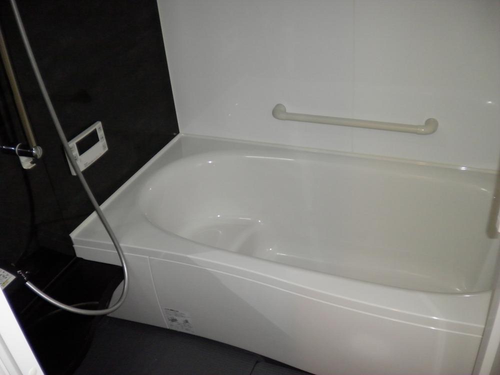 Bathroom. Building A ・ Building B common With bathroom dryer a big success even in your laundry on a rainy day