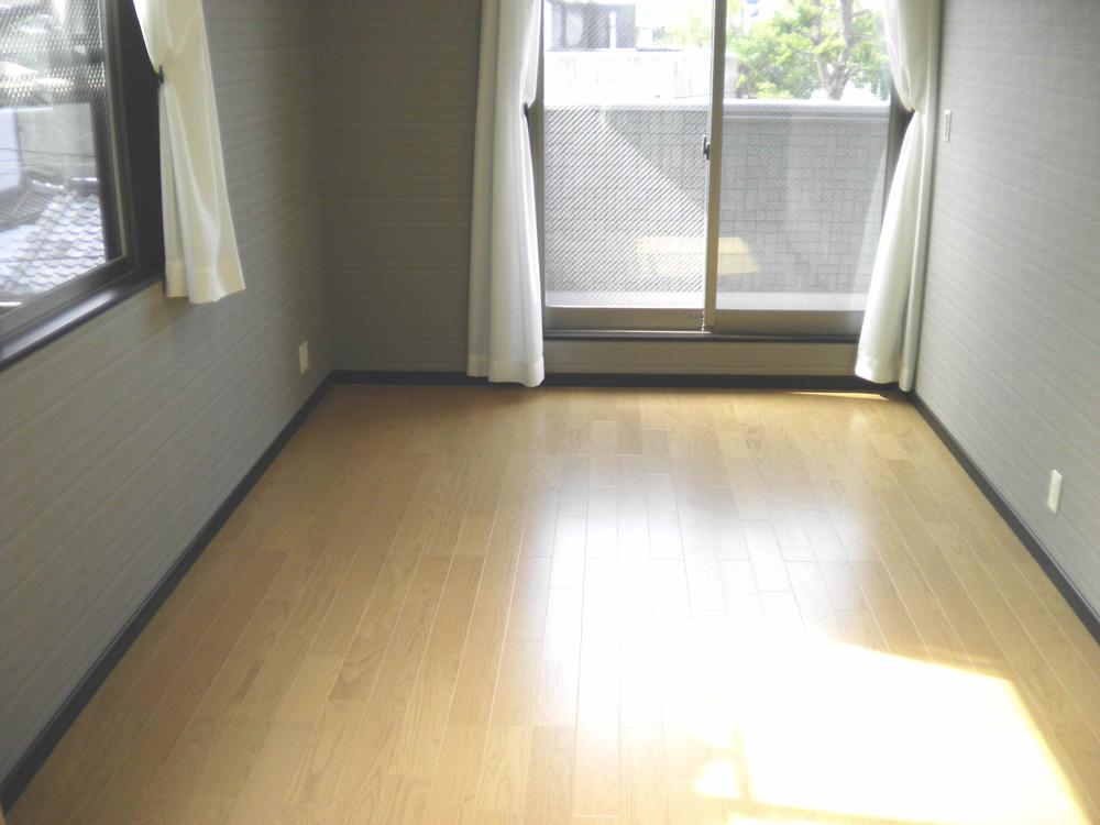 Other introspection. Building A (bedroom)