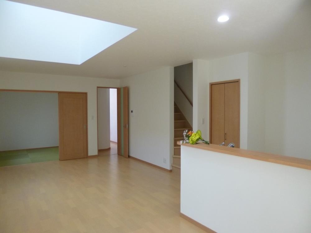 Living. (August 2013) Shooting