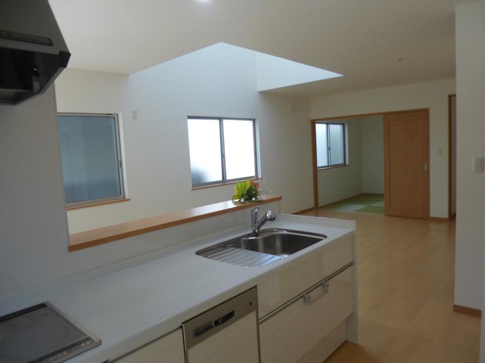 Kitchen. (August 2013) Shooting