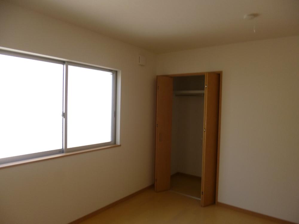 Non-living room. (August 2013) Shooting