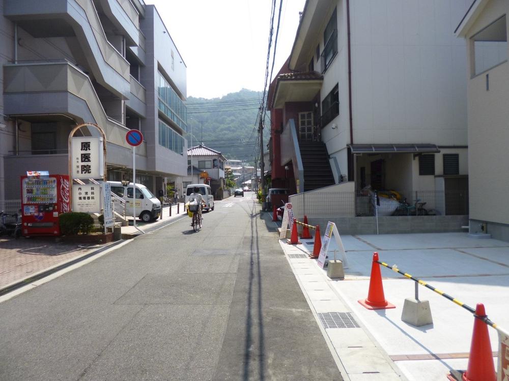 Local photos, including front road. (August 2013) Shooting