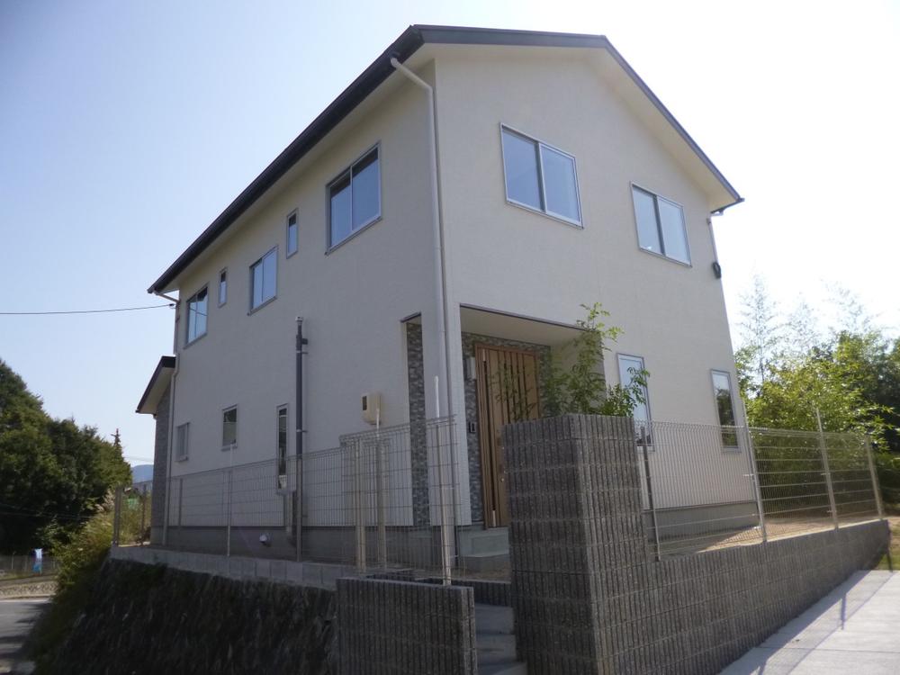 Local appearance photo. (October 2013) Shooting