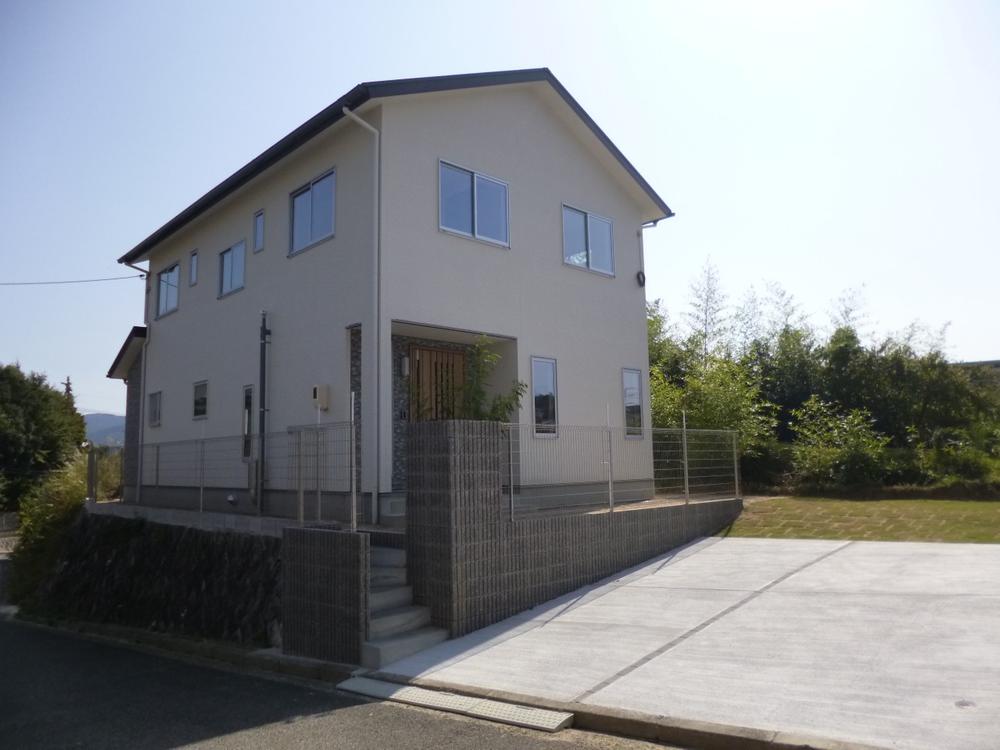 Local appearance photo. (October 2013) Shooting