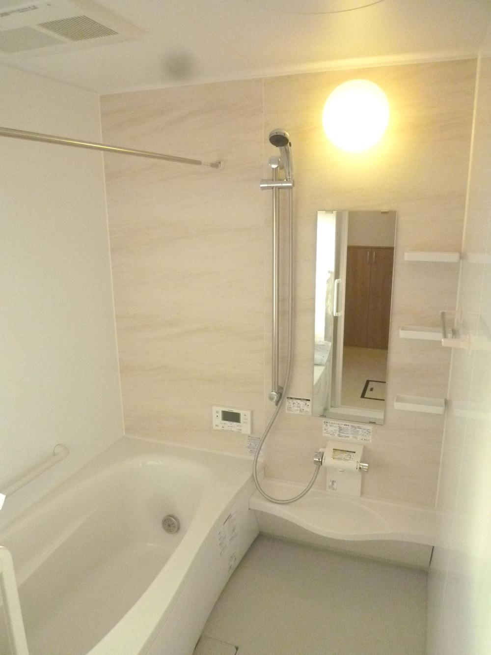 Bathroom. 1 Building Indoor (10 May 2013) Shooting