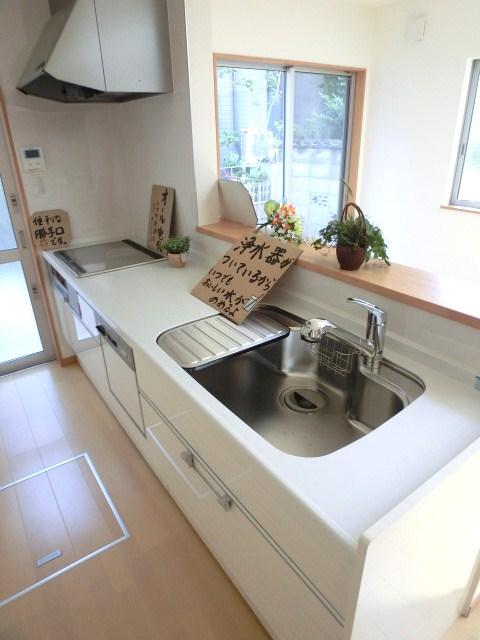 Kitchen. Room (August 2013) Shooting