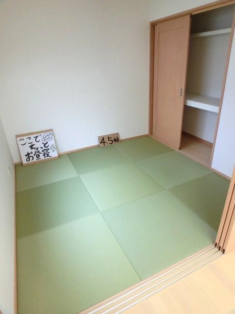 Non-living room. Room (August 2013) Shooting